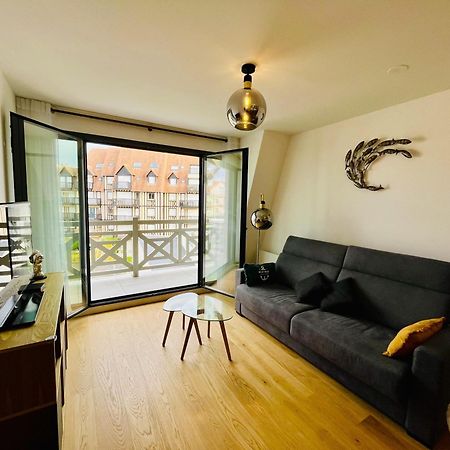 Appartamento Sejour Authentique - Balcon, Parking & Wifi Ultra-Rapide Deauville Esterno foto