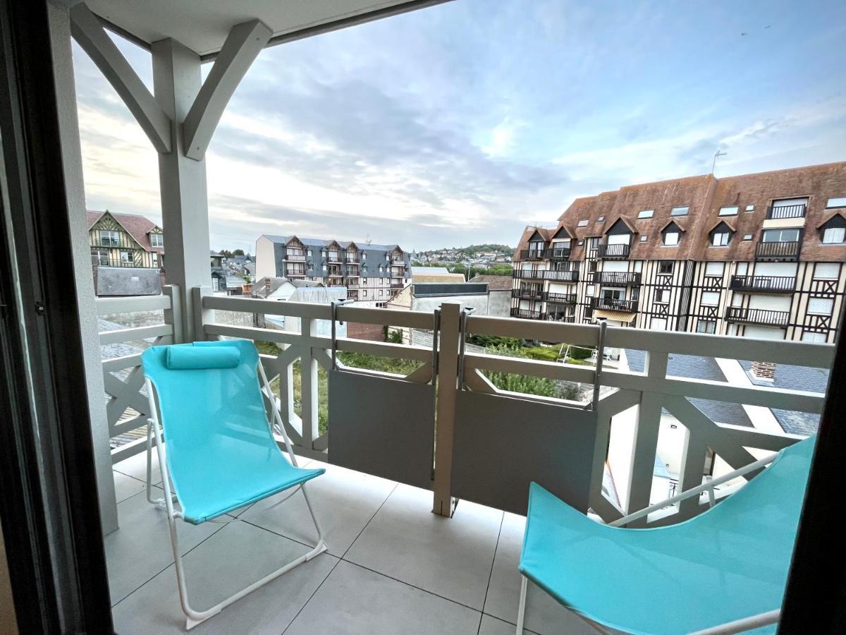 Appartamento Sejour Authentique - Balcon, Parking & Wifi Ultra-Rapide Deauville Esterno foto